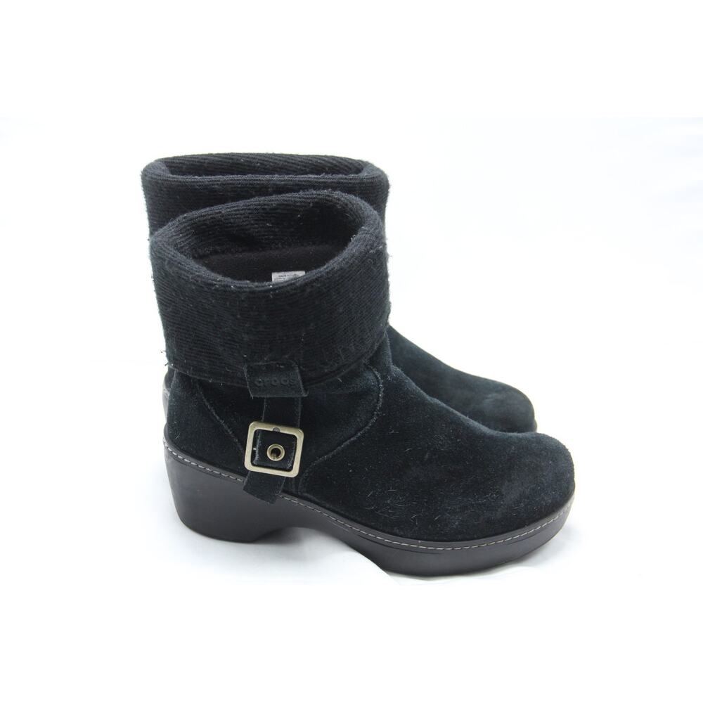 Crocs Berryessa Boots Women’s Size 8 Black Suede Buckle Wedge Comfort Pull On